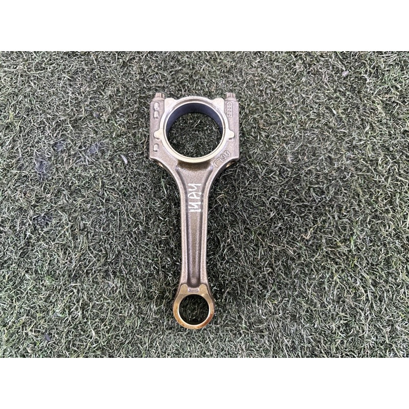 Шатун (двигатель и элементы) AUDI A4 B9 2018 2.0 DBPA 06H198401D