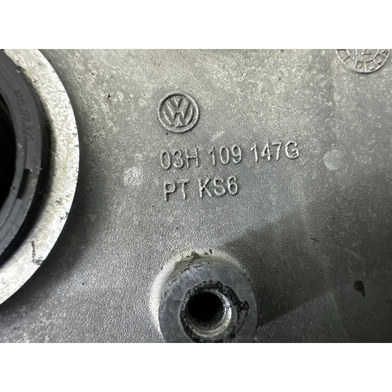 Кришка двигуна (двигун та елементи) Volkswagen Touareg NF 2013 3.6 03H109122G