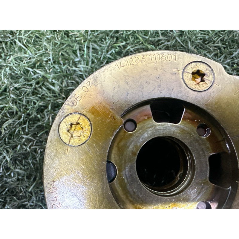 Регулятор фаз газораспределения (двигатель и элементы) BMW 3-series F30 2015 2.0 11367583818