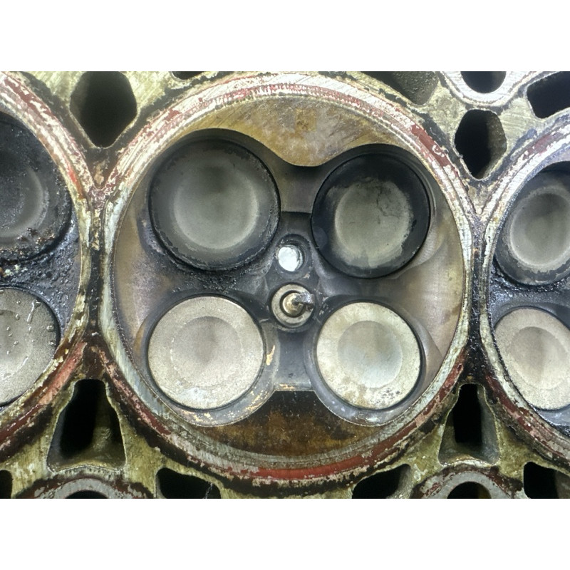 Головка блока цилиндров (двигатель и элементы) BMW 3-series F30 2015 2.0 11127624778