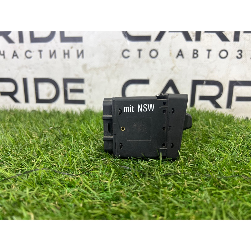 Перемикач світла (електрика) BMW 5-series E34 61318351235