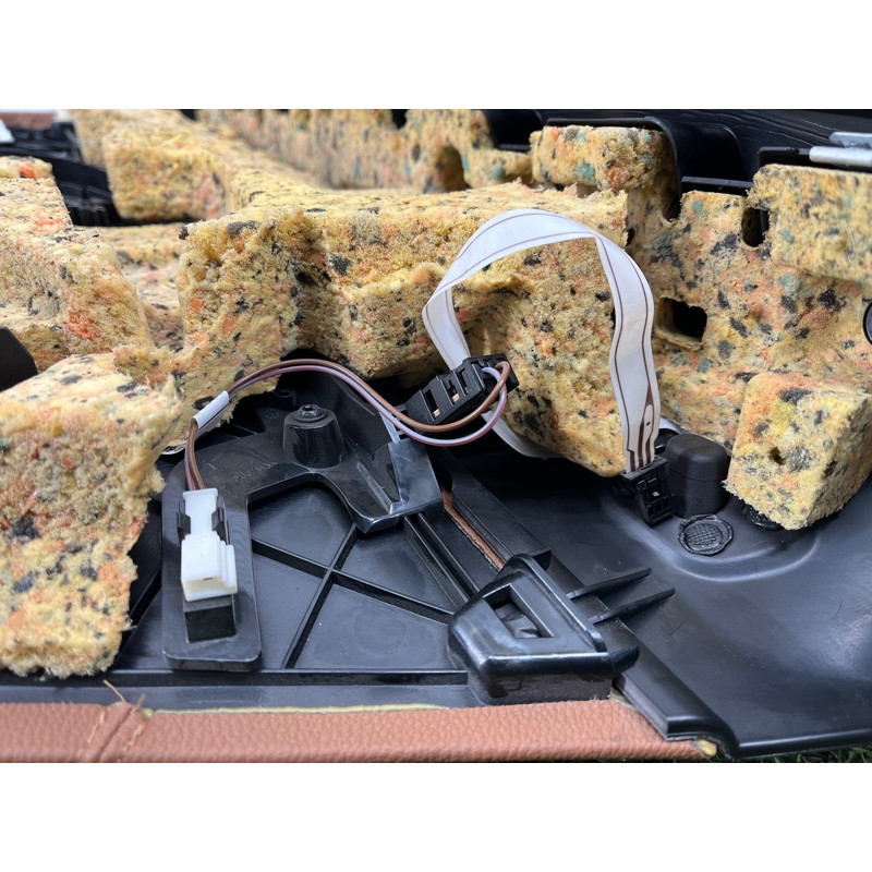Обшивка салона (салон) BMW 3-series E93 2010 3.0 N52 51437218923