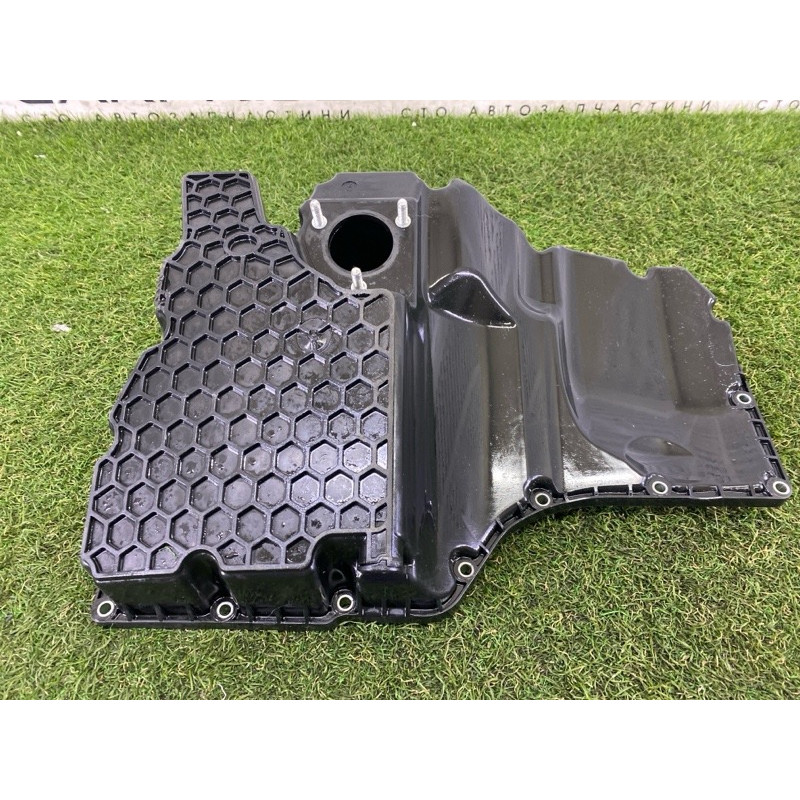 Поддон двигателя (двигатель и элементы) AUDI A4 B9 2018 2.0 DBPA 06L103598R