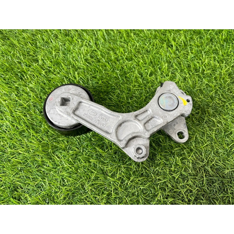 Ролик натяжной (двигатель и элементы) Hyundai Ioniq AE 2018 1.6 Hybrid 2528103HA0