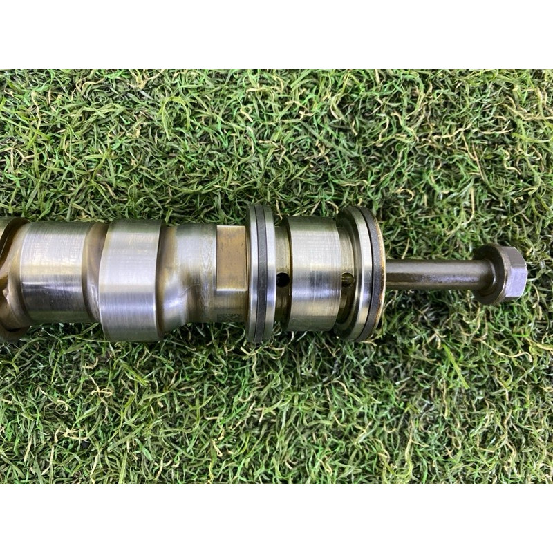 Розподільний вал впускний (двигун та елементи) BMW X3 F25 2012 3.0 11317563663