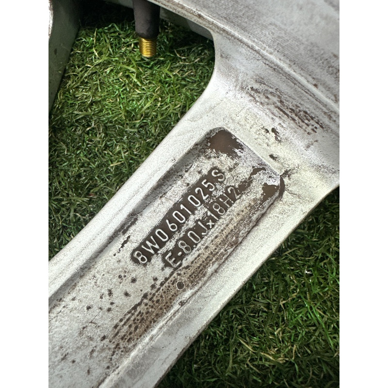 Комплект дисков 5x112 R18 E8.0jx18H2 ET40 (диски на авто) AUDI A4 B9 2017 2.0 TFSI 8W0601025S