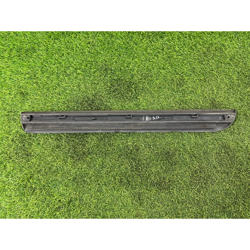 Накладка двері зовнішня (кузов і елементи) AUDI A4 B6 2003 2.0 ALT 8e0853970