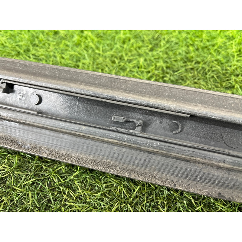 Накладка двері зовнішня (кузов і елементи) AUDI A4 B6 2003 2.0 ALT 8e0853970