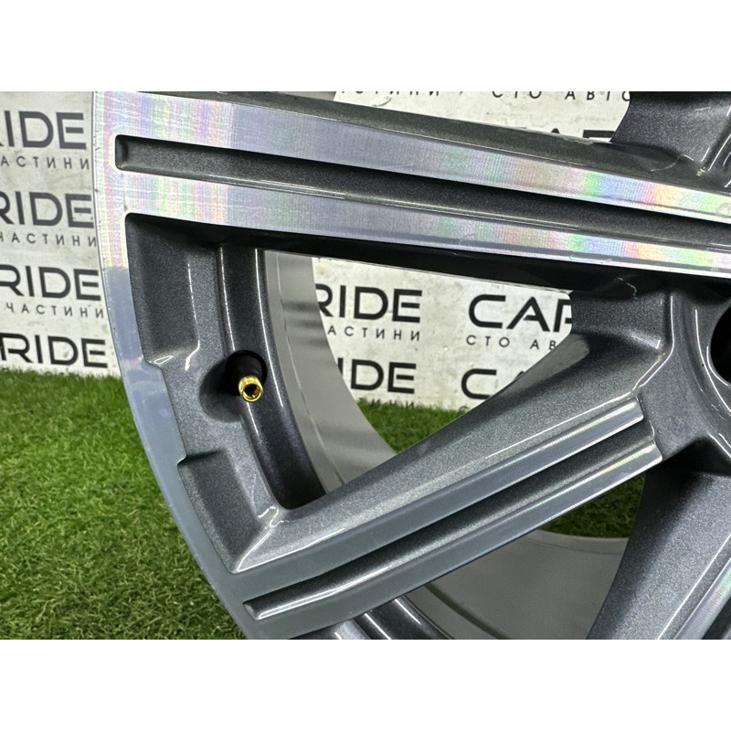 колісний диск (диски на авто) Audi Q7 4M 4M0601025AD