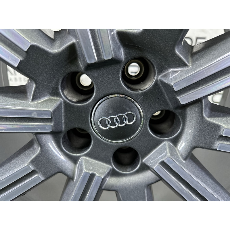 колісний диск (диски на авто) Audi Q7 4M 4M0601025AD