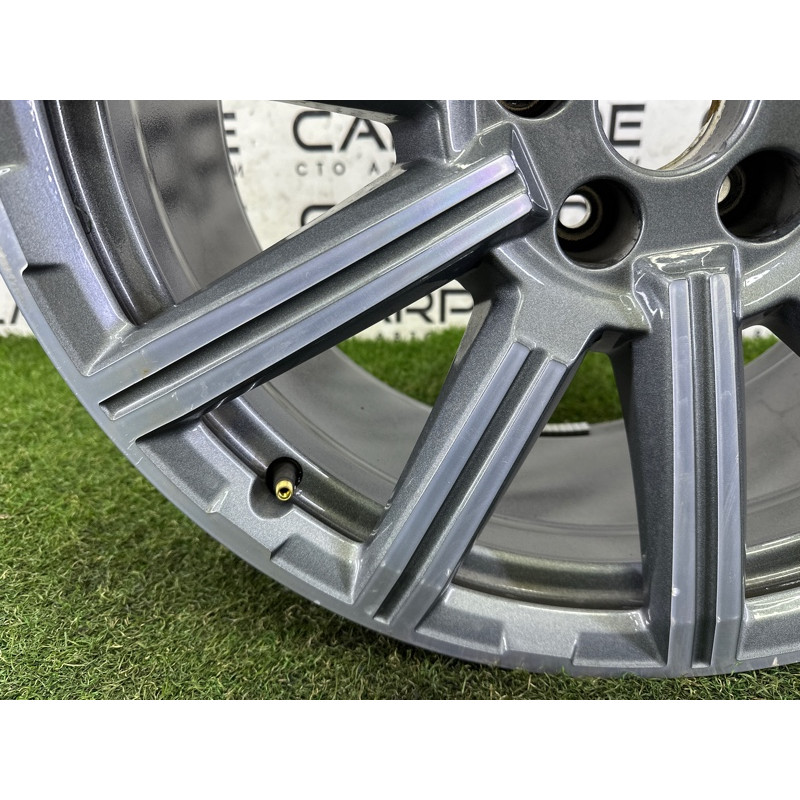 Диск колесный 5x112 R20 9.0Jx20H2 ET33 (диски на авто) Audi Q7 4M 4M0601025AD