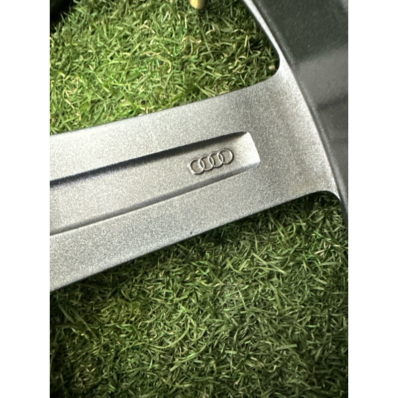 Диск колесный 5x112 R20 9.0Jx20H2 ET33 (диски на авто) Audi Q7 4M 4M0601025AD