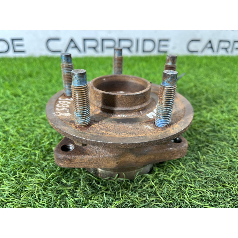 Ступиця (підвіска) Chevrolet Cruze J300 13526966