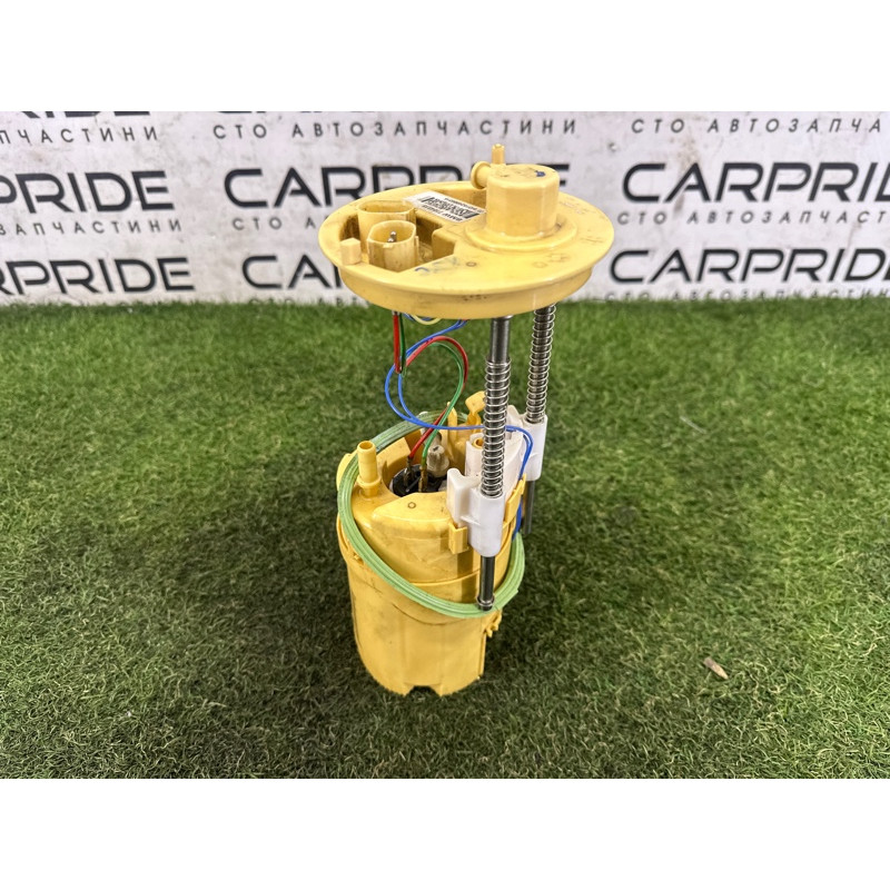 Топливный насос (топливная система) BMW X5 E70 2010 N57D30A 16117195471