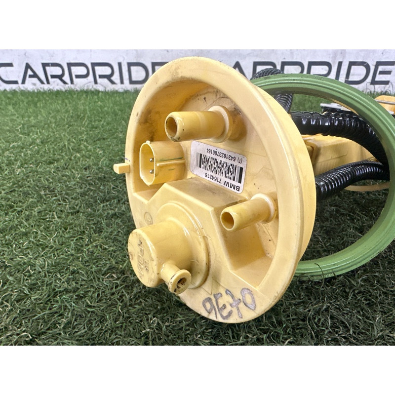 Датчик уровня топлива (электрика / датчики) BMW X5 E70 2010 N57D30A 16117494926