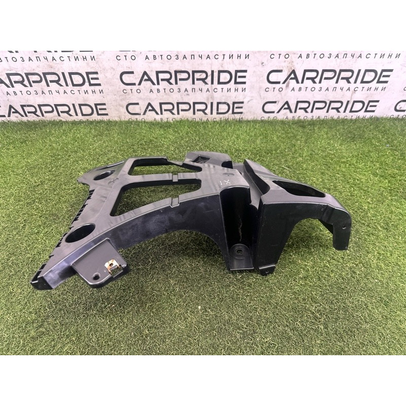 Кріплення бампера (кузов і елементи) BMW X5 E70 2010 N57D30A 51127227757