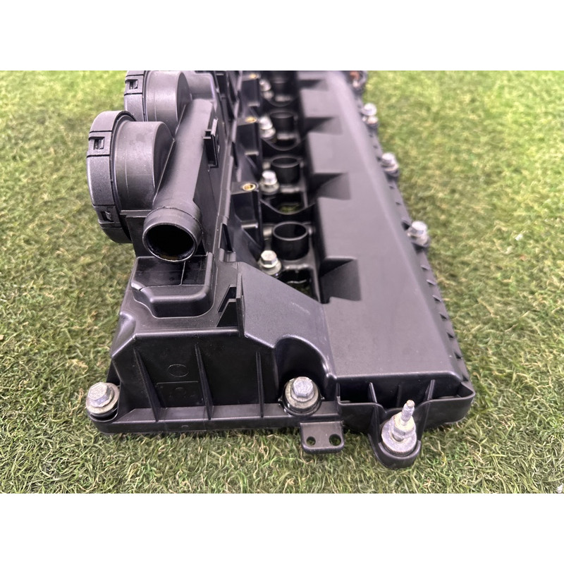 Крышка клапанов (двигатель и элементы) LAND ROVER Range Rover L405 2016 5.0 LR041443