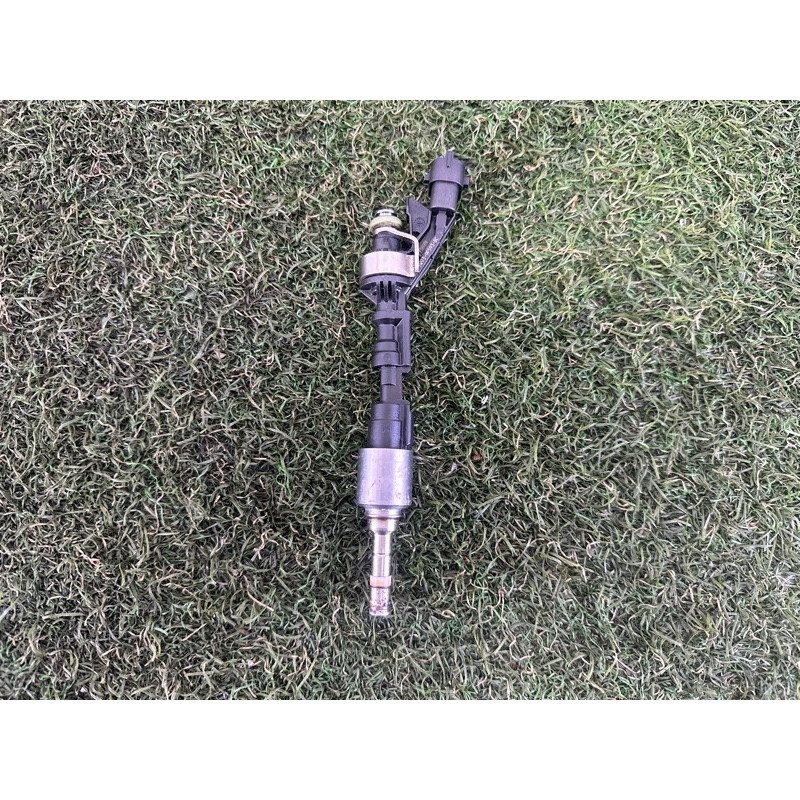 Форсунка топливная (топливная система) LAND ROVER Range Rover L405 2016 5.0 LR105439