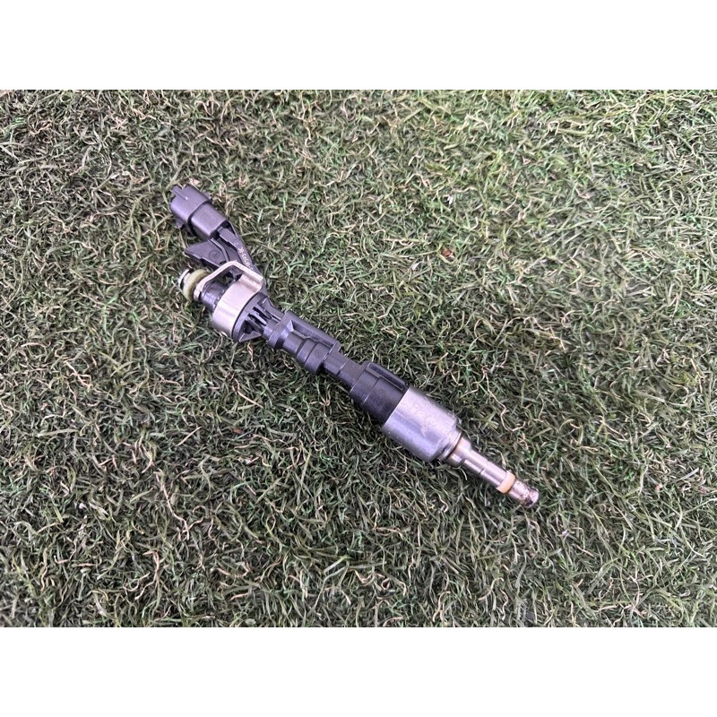 Форсунка топливная (топливная система) LAND ROVER Range Rover L405 2016 5.0 LR105439