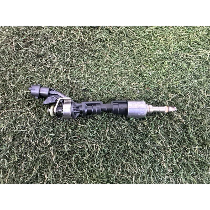 Форсунка топливная (топливная система) LAND ROVER Range Rover L405 2016 5.0 LR105439