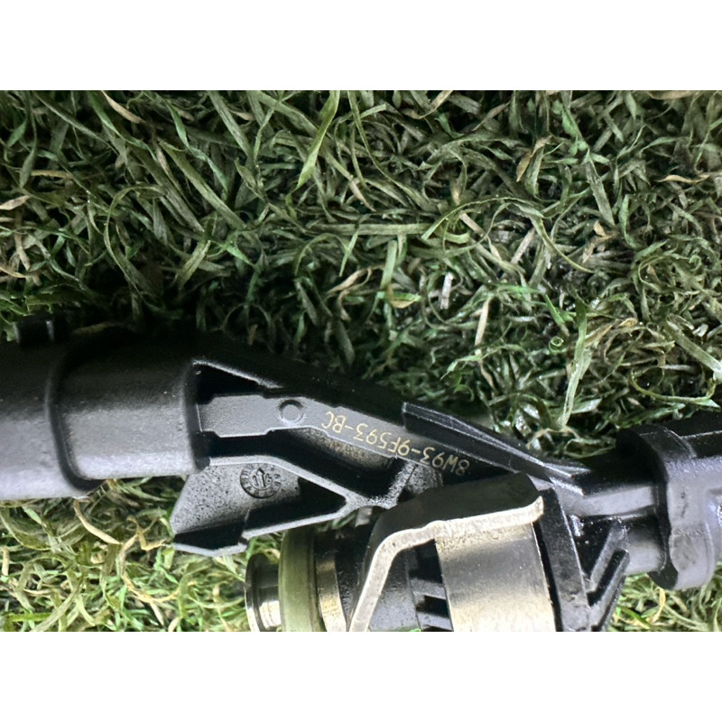 Форсунка топливная (топливная система) LAND ROVER Range Rover L405 2016 5.0 LR105439