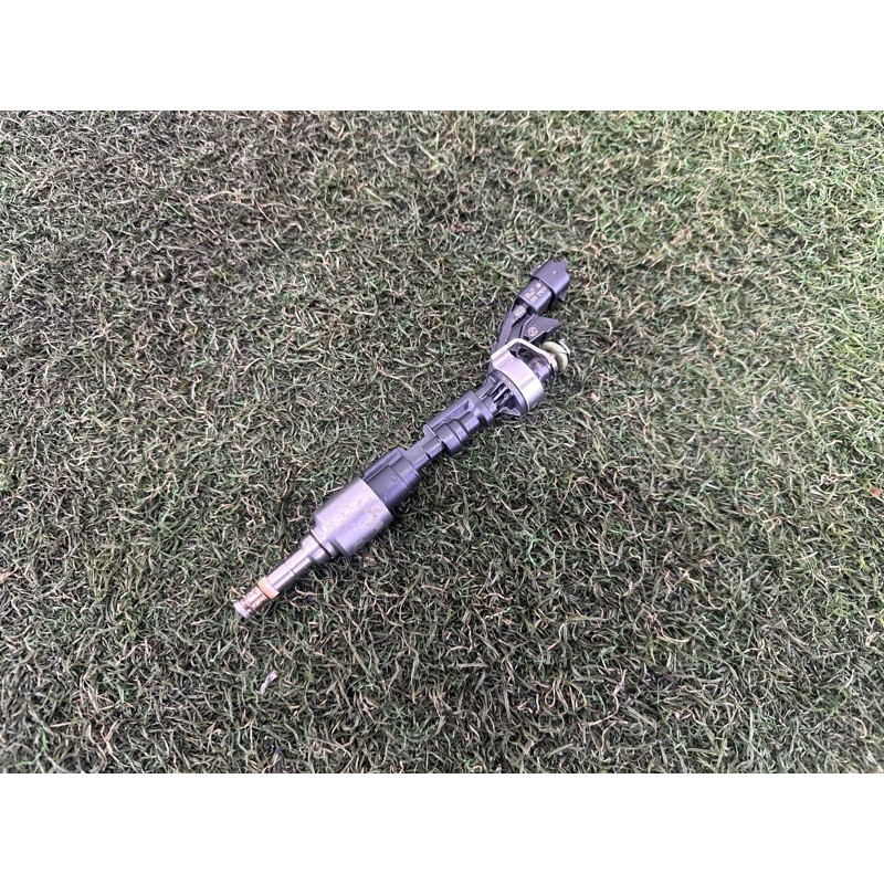 Форсунка топливная (топливная система) LAND ROVER Range Rover L405 2016 5.0 LR105439