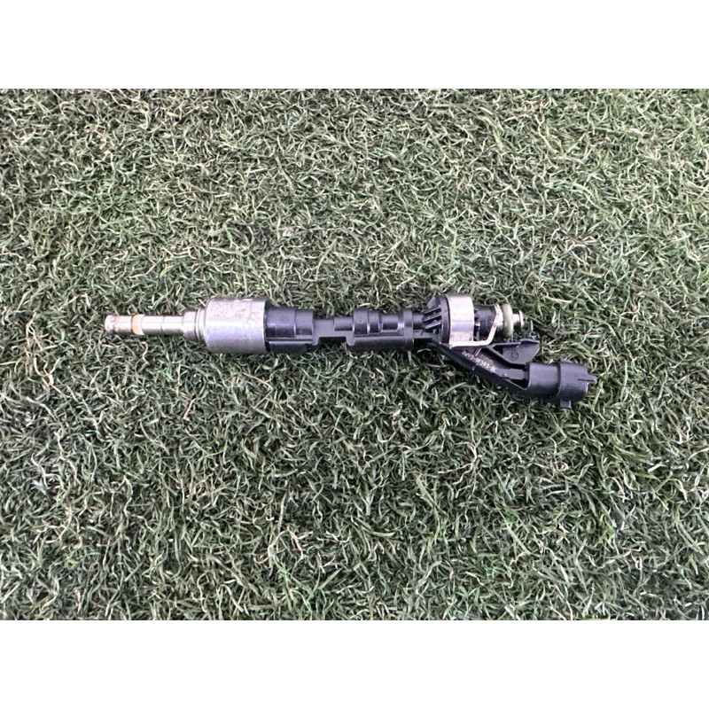 Форсунка топливная (топливная система) LAND ROVER Range Rover L405 2016 5.0 LR105439