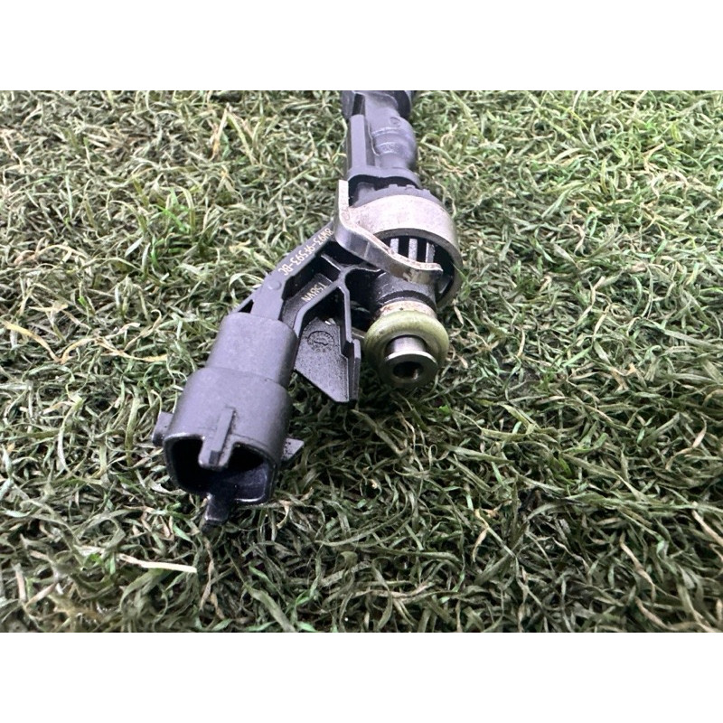 Форсунка топливная (топливная система) LAND ROVER Range Rover L405 2016 5.0 LR105439