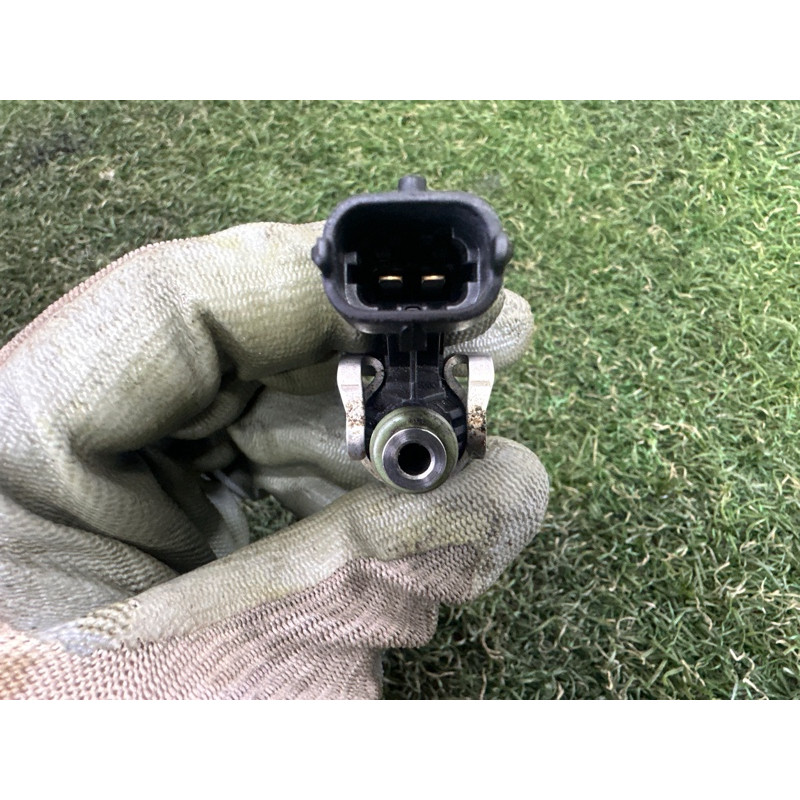 Форсунка топливная (топливная система) LAND ROVER Range Rover L405 2016 5.0 LR105439