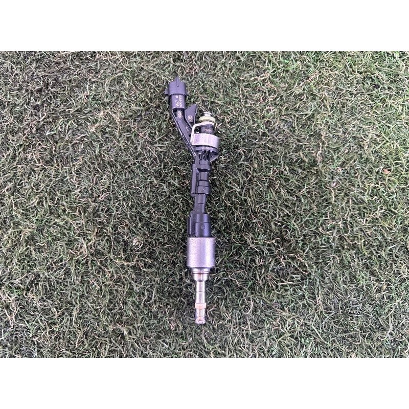 Форсунка топливная (топливная система) LAND ROVER Range Rover L405 2016 5.0 LR105439