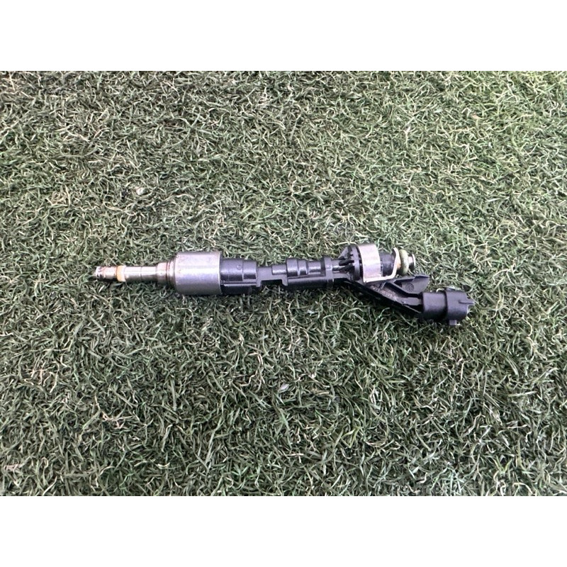 Форсунка топливная (топливная система) LAND ROVER Range Rover L405 2016 5.0 LR105439