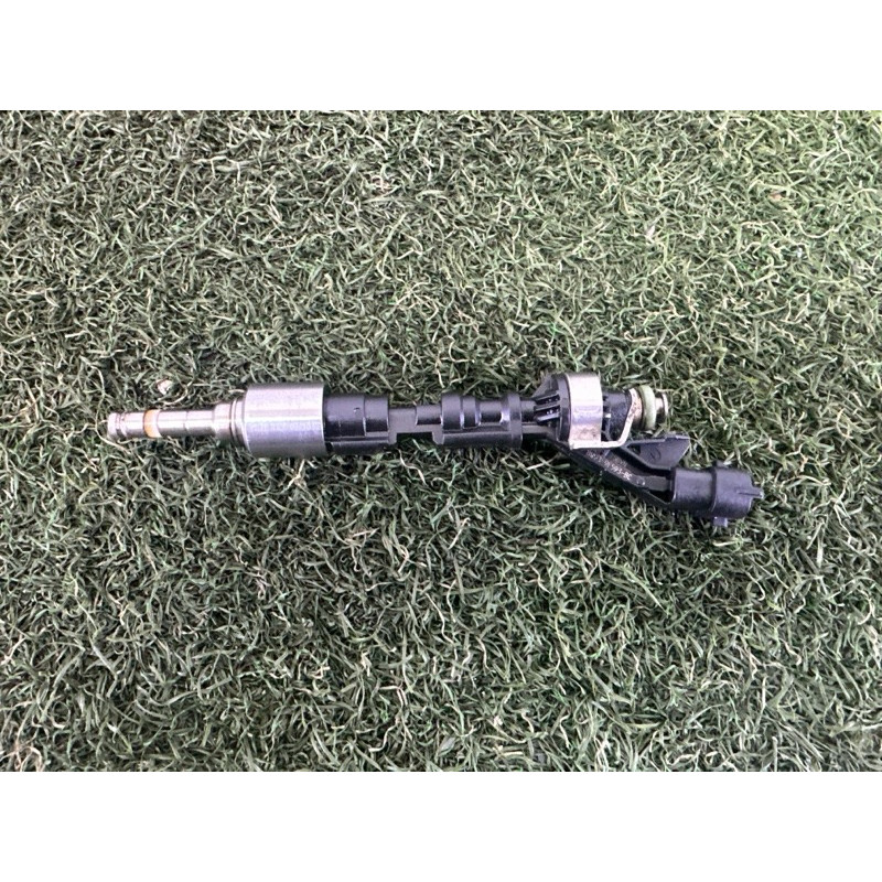 Форсунка топливная (топливная система) LAND ROVER Range Rover L405 2016 5.0 LR105439