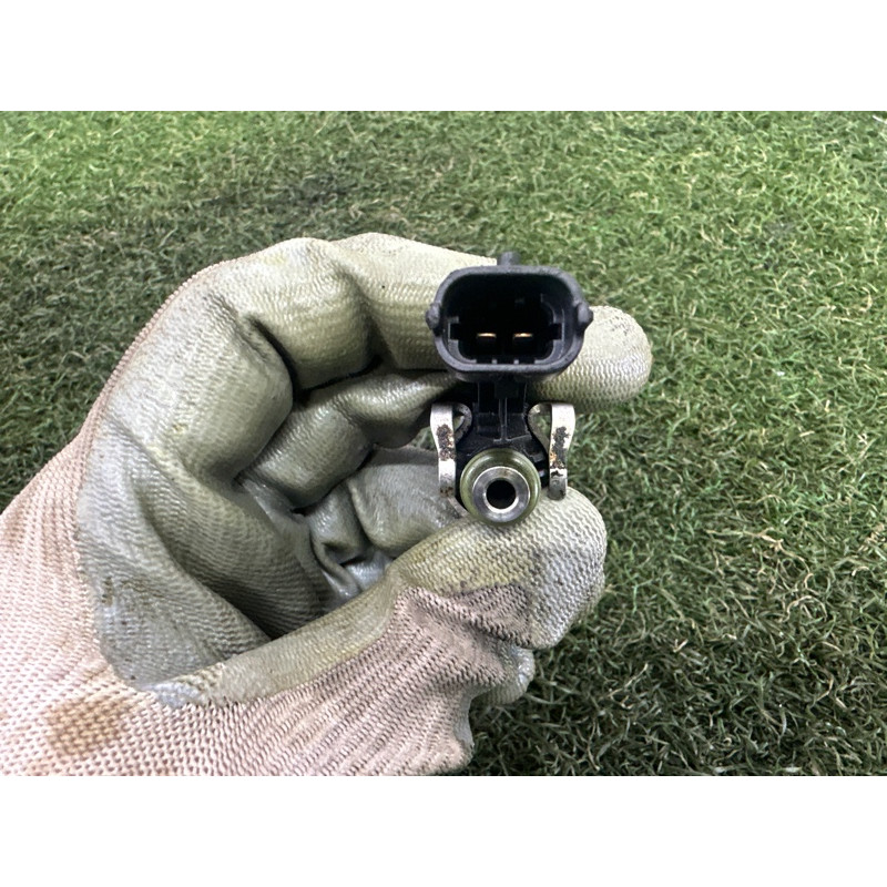 Форсунка топливная (топливная система) LAND ROVER Range Rover L405 2016 5.0 LR105439