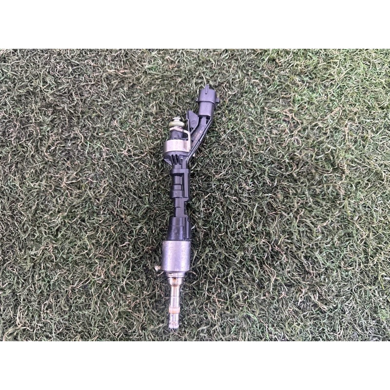 Форсунка топливная (топливная система) LAND ROVER Range Rover L405 2016 5.0 LR105439