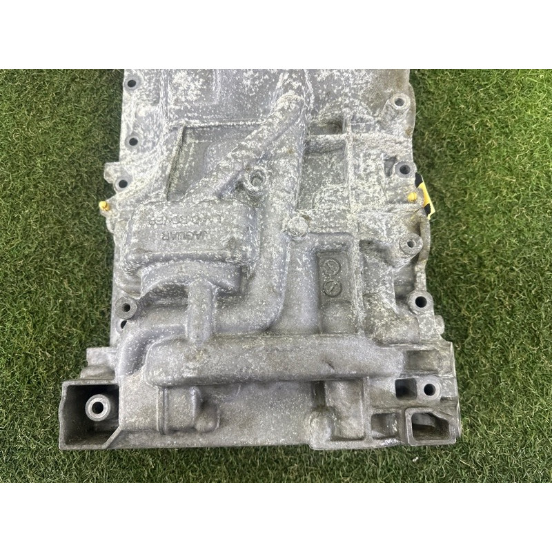 Поддон двигателя (двигатель и элементы) LAND ROVER Range Rover L405 2016 5.0 LR035934