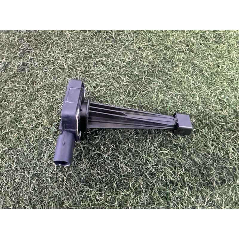 Датчик уровня масла (электрика двигателя) LAND ROVER Range Rover L405 2016 5.0 LR012640