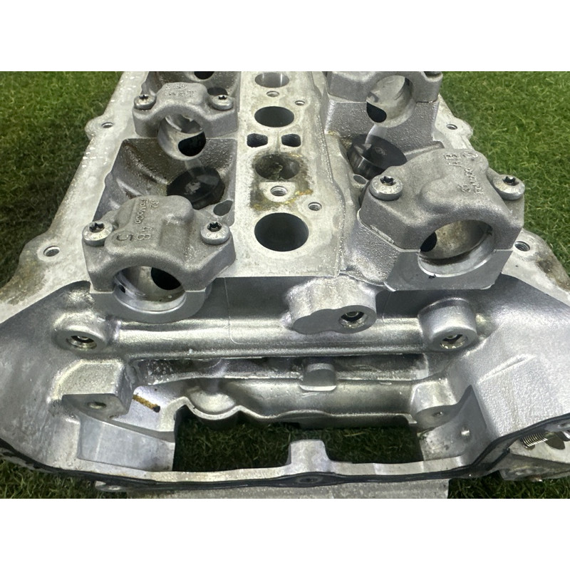 Головка блока цилиндров (двигатель и элементы) LAND ROVER Range Rover L405 2016 5.0 LR101117