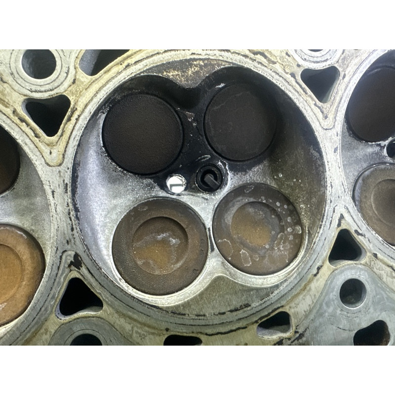 Головка блока цилиндров (двигатель и элементы) LAND ROVER Range Rover L405 2016 5.0 LR101117