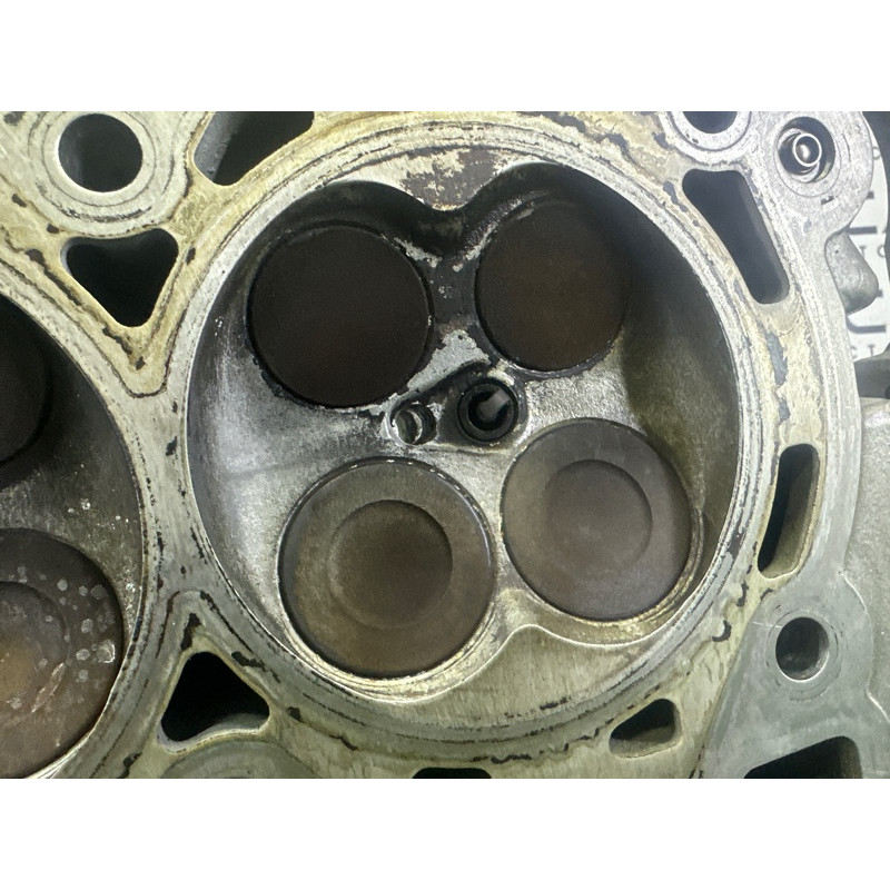 Головка блока цилиндров (двигатель и элементы) LAND ROVER Range Rover L405 2016 5.0 LR101117