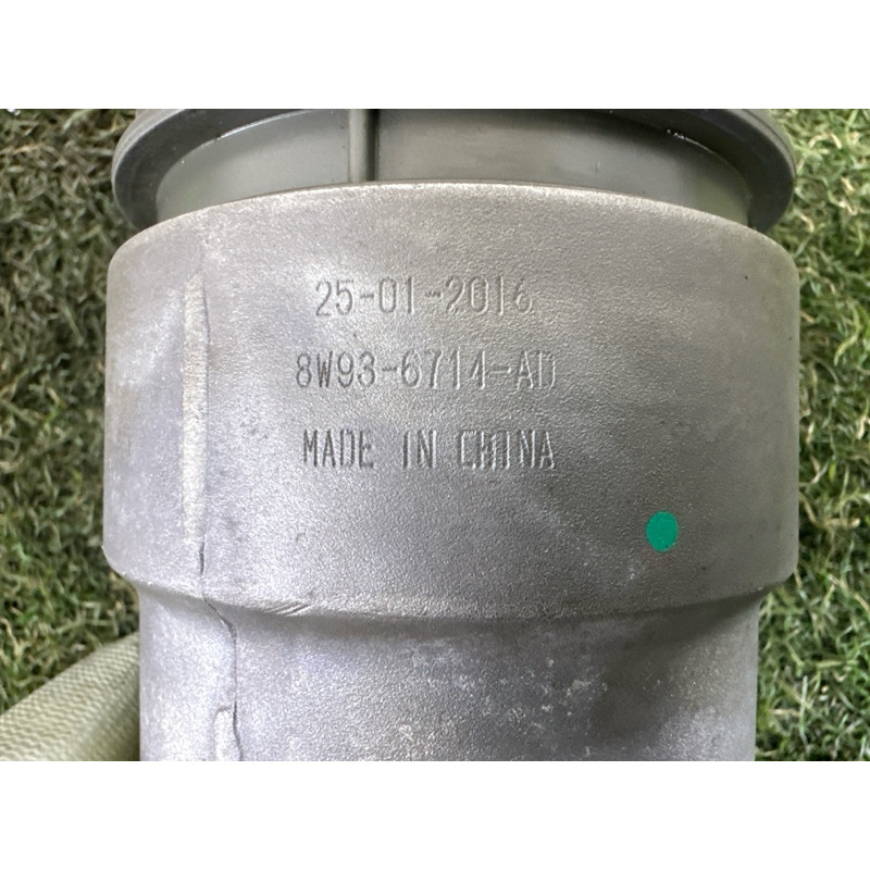 Корпус масляного фильтра (двигатель и элементы) LAND ROVER Range Rover L405 2016 5.0 LR010722