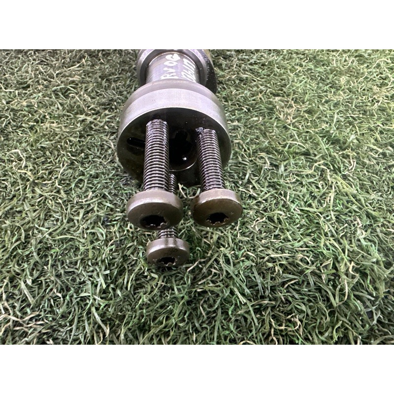 Распредвал выпускной (двигатель и элементы) LAND ROVER Range Rover L405 2016 5.0 LR020615