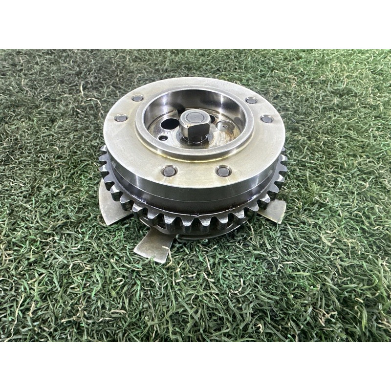 Регулятор фаз газораспределения (двигатель и элементы) LAND ROVER Range Rover L405 2016 5.0 LR060396