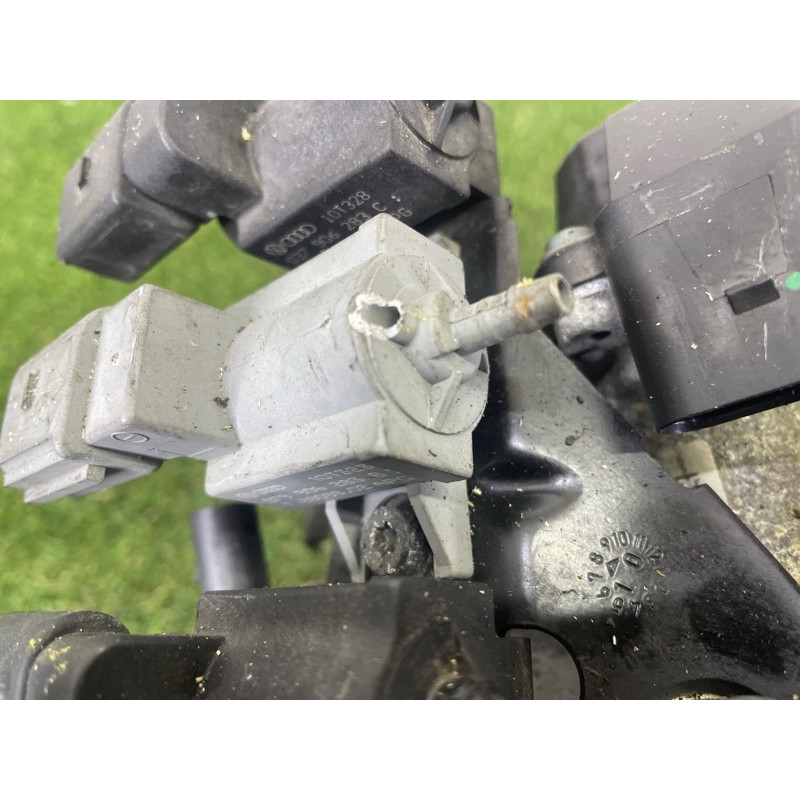 Компресор ДВЗ (подача палива) AUDI Q7 4L 2011 3.0 TFSi 06E145601AN