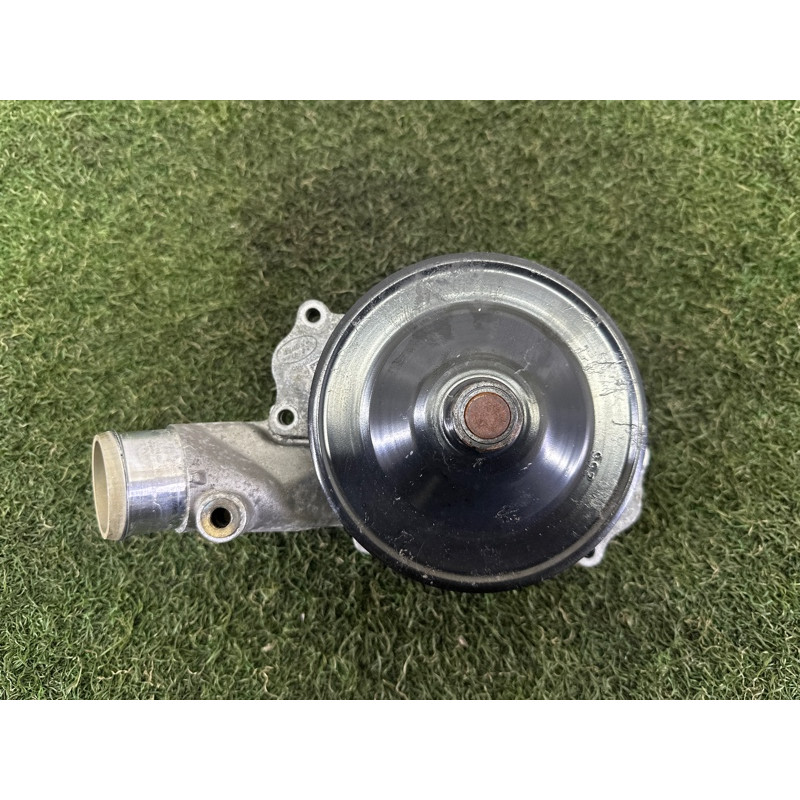 Помпа (система охлаждения) LAND ROVER Range Rover L405 2016 5.0 LR073711