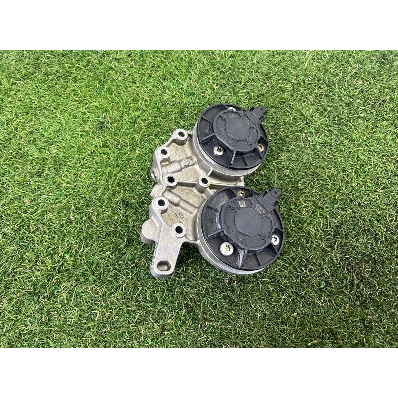 Опорный кронштейн распредвала (двигатель и элементы) AUDI A4 B9 2018 2.0 DBPA 06L103144H