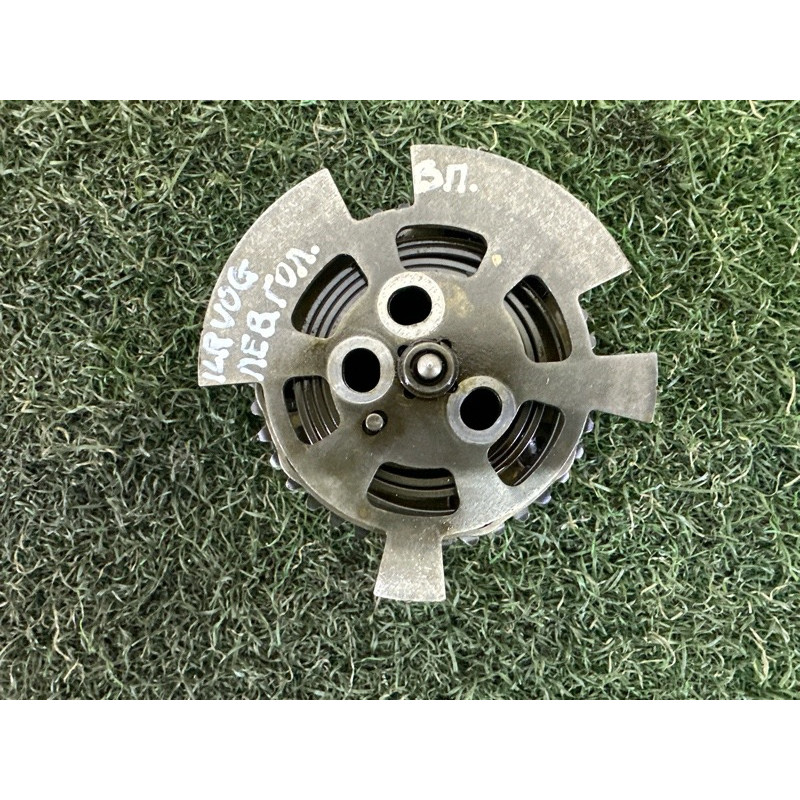 Регулятор фаз газораспределения (двигатель и элементы) LAND ROVER Range Rover L405 2016 5.0 LR060395