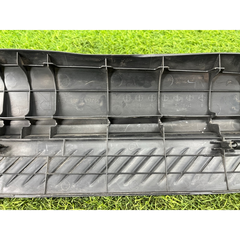Накладка на порог (кузов и элементы) Mazda 6 GG 2002 2.0 RF5 GJ6A68730