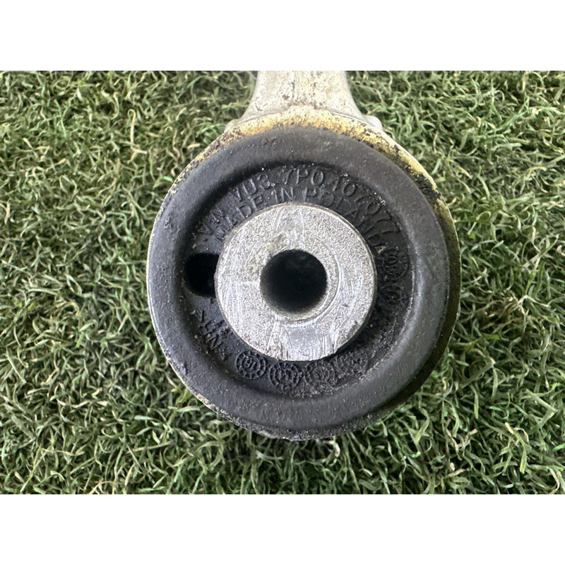 Рычаг подвески (подвеска) Volkswagen Touareg NF 2011 3.6 7P0407021