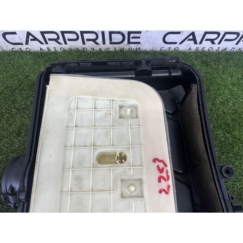 Корпус воздушного фильтра (впускная система) AUDI Q7 4M 2017 2.0 TFSI 4M0133837B