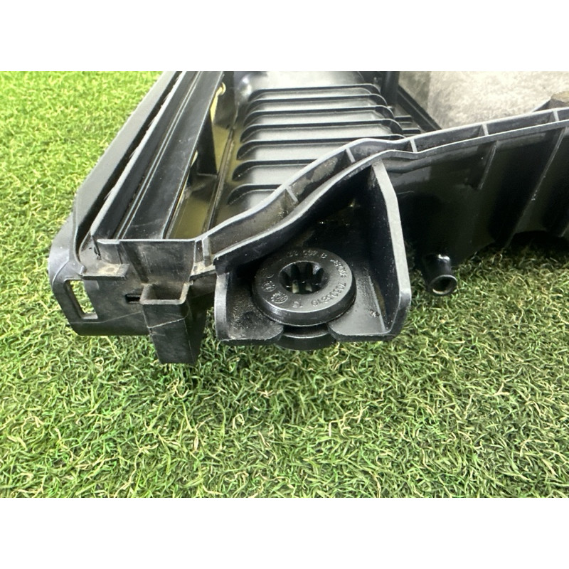 Корпус воздушного фильтра (впускная система) AUDI Q7 4M 2017 2.0 TFSI 4M0133837B